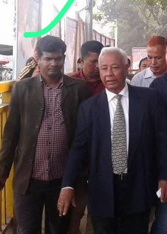বাংলাদেশ জাতীয়তাবাদী দল–বিএনপির সঙ্গে দীর্ঘ ১৭ বছরের পথচলা। রাজনীতির মাঠে দমন-পীড়ন, হামলা-মামলা আর অন্ধকার কারাগারের অভিজ্ঞতা—সবকিছু পেরিয়েও দল থেকে একদিনের জন্য বিচ্যুত হননি আবুল কালাম আজাদ টিটু। তিনি মনে করেন, রাজনীতি তাঁর কাছে শুধু ক্ষমতার লড়াই নয়; এটি আদর্শ ও ত্যাগের সংগ্রাম।